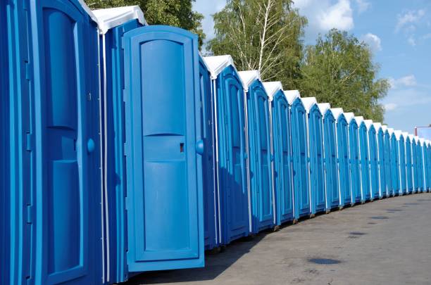 Best Temporary restroom rental  in Roanoke, IN